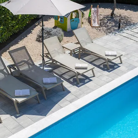 Villa Monika-2